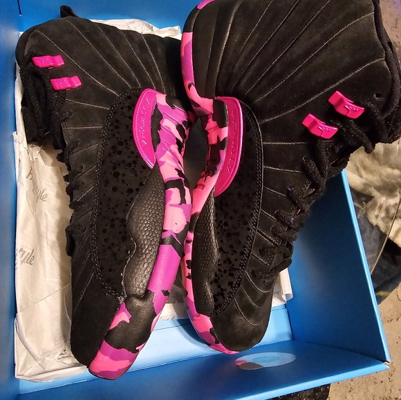 JORDAN RETRO 12 DOERNBECHER SZ 10 - Picture 6 of 10